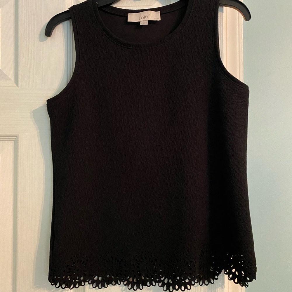 LOFT brand new textured sleeveless top